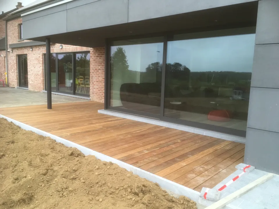 Terrasse en bois exotique 
